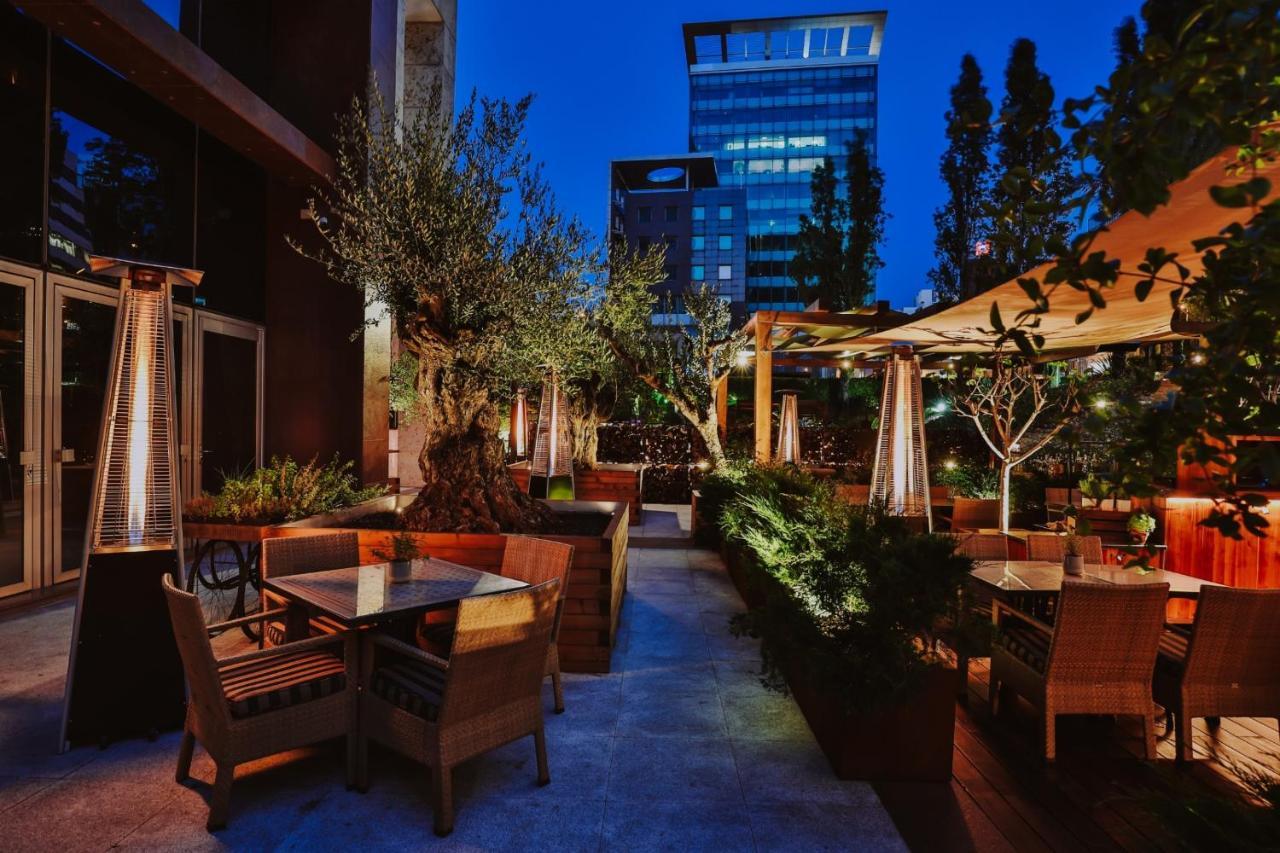 Corinthia Lisbon Hotel Екстериор снимка The Terrace at the Mandarin Oriental