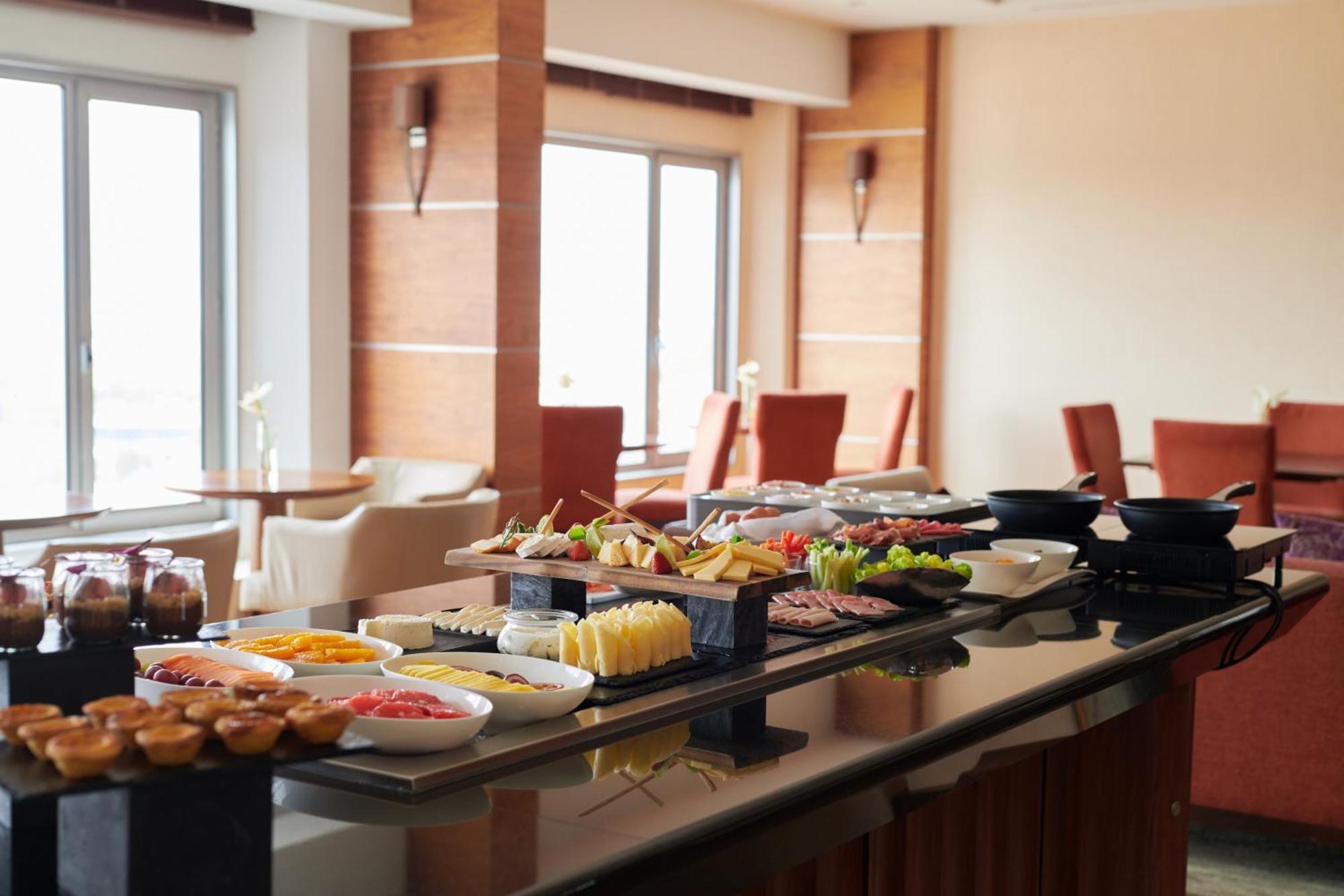Corinthia Lisbon Hotel Стая снимка
